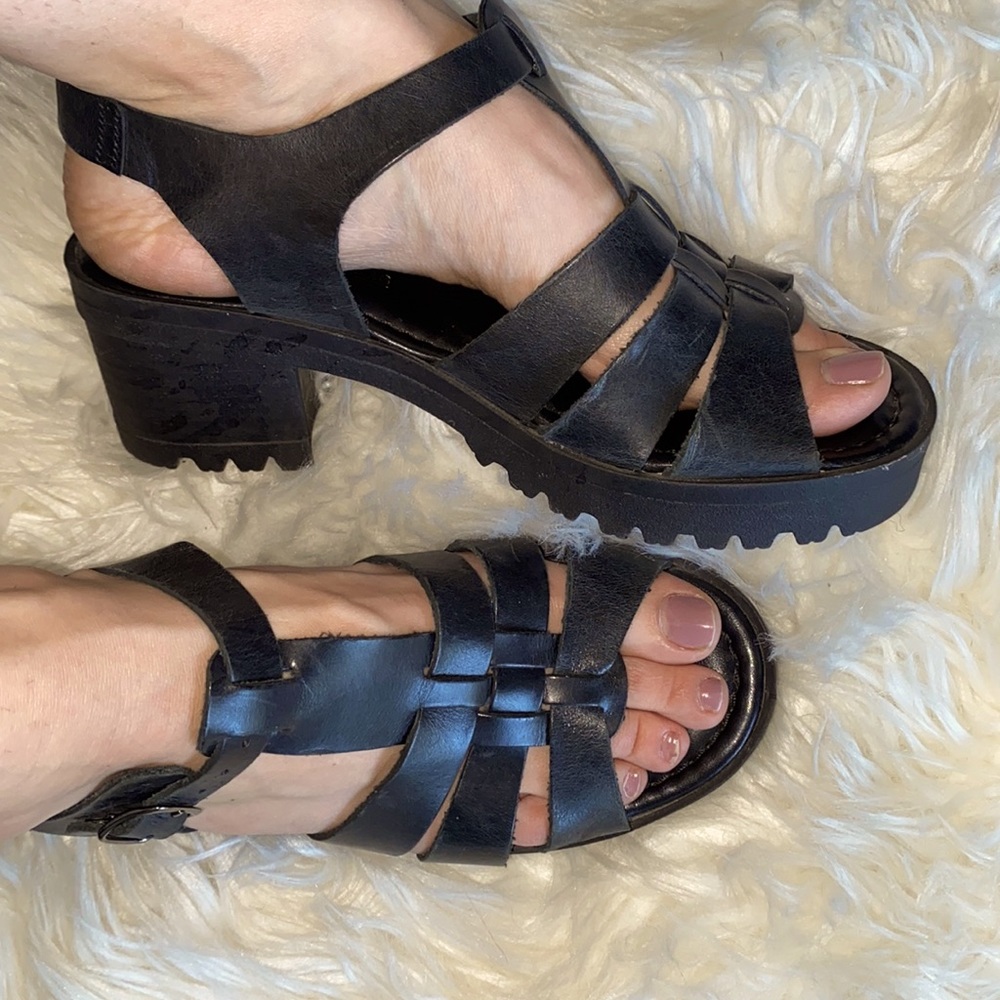 MOVING SALE Seven Dials chunky black leather Italian sandals
